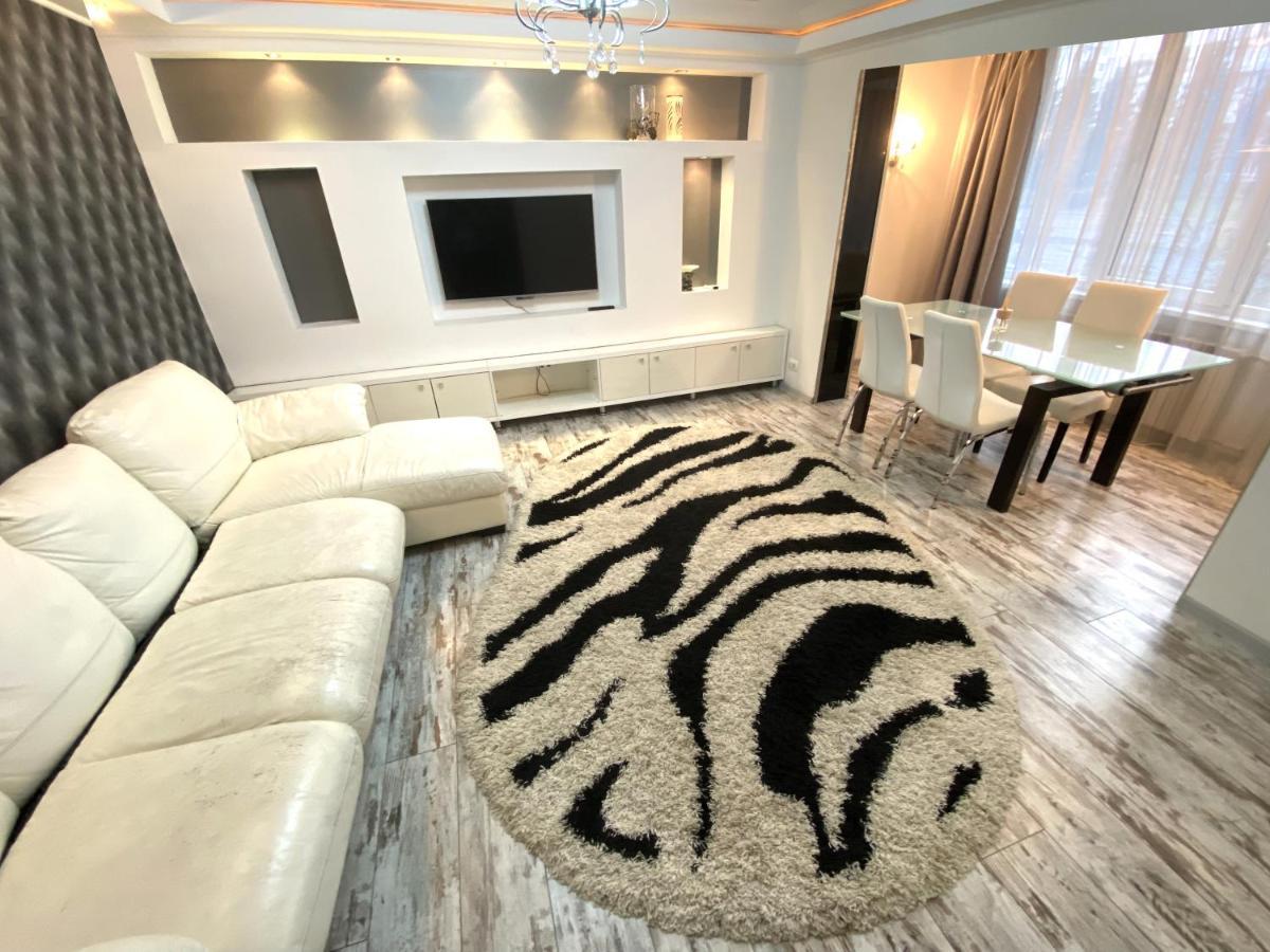 Bright Luxury Apartment Near Center Кишинів Екстер'єр фото